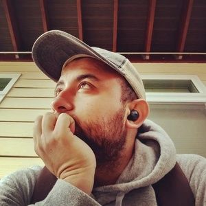 Meet your Posher, Diego